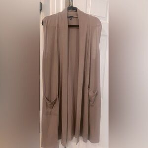 Olivia Blu Sleeveless cover up / Duster with pockets